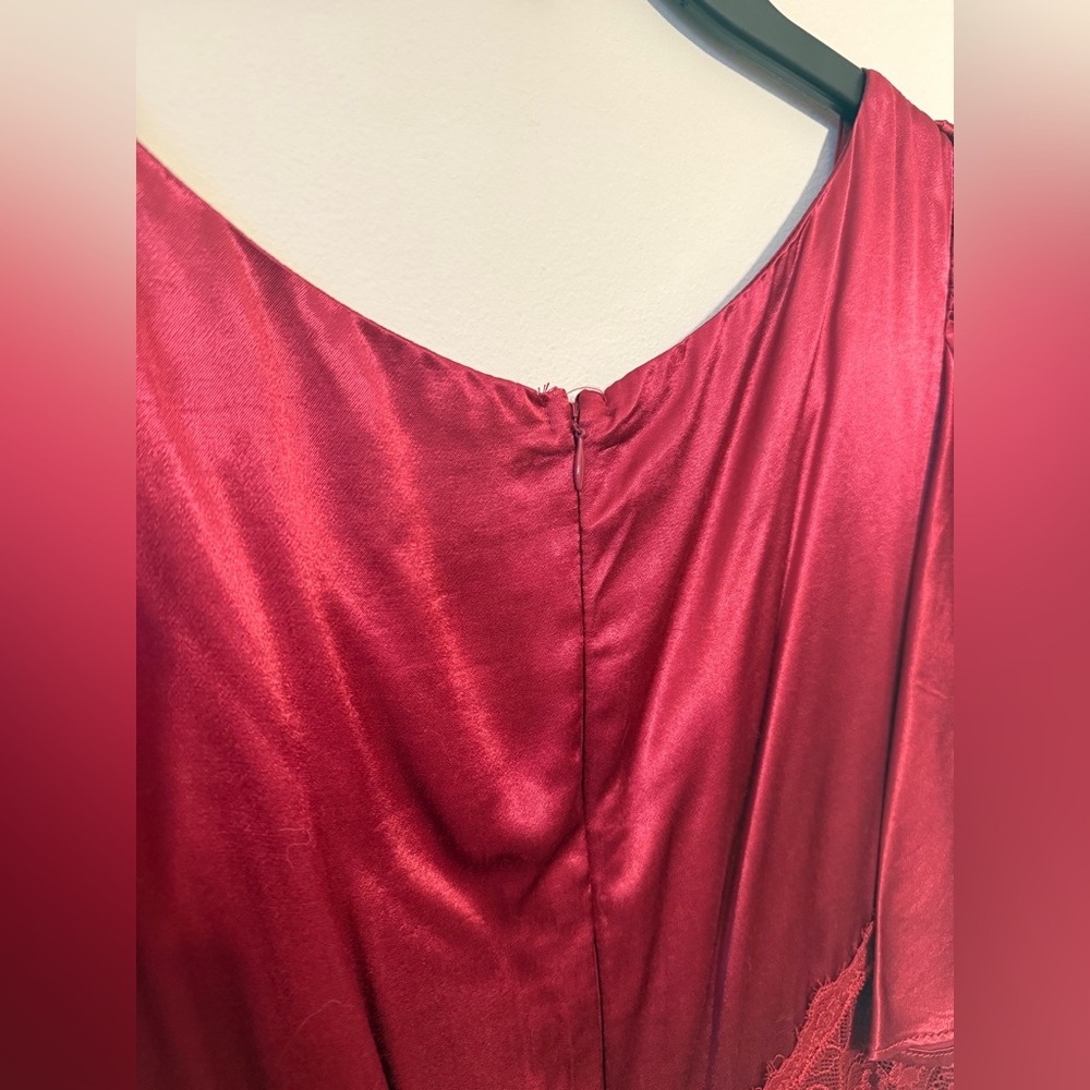ASTR the label Aurelia Satin V-Neck Midi Dress - Wine - Picture 10 of 13